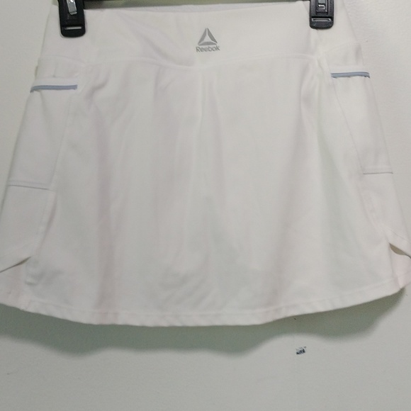 Reebok skort size XS - Picture 3 of 14